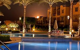 Luxury Chalet In Mountain View 2 , El-Sokhna With Sea View , Pool View And Garden View Families Only